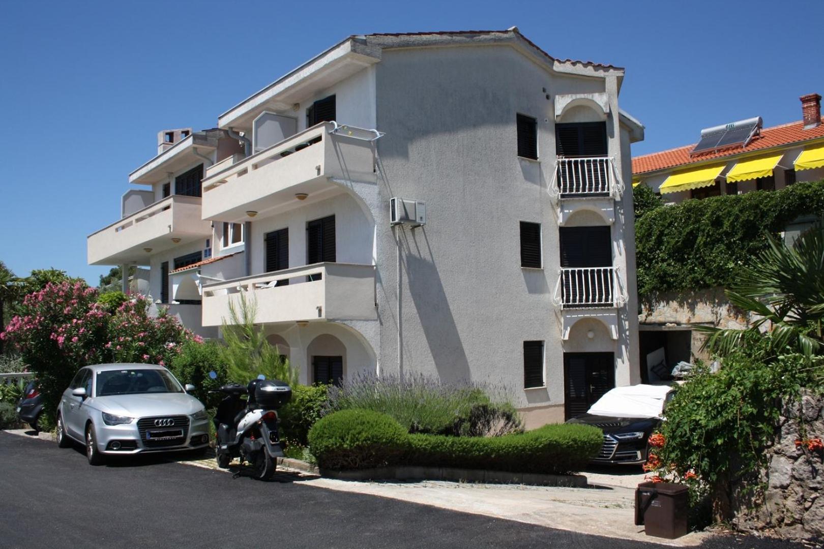 Guest House Helena Close To Beach Đảo Krk Ngoại thất bức ảnh