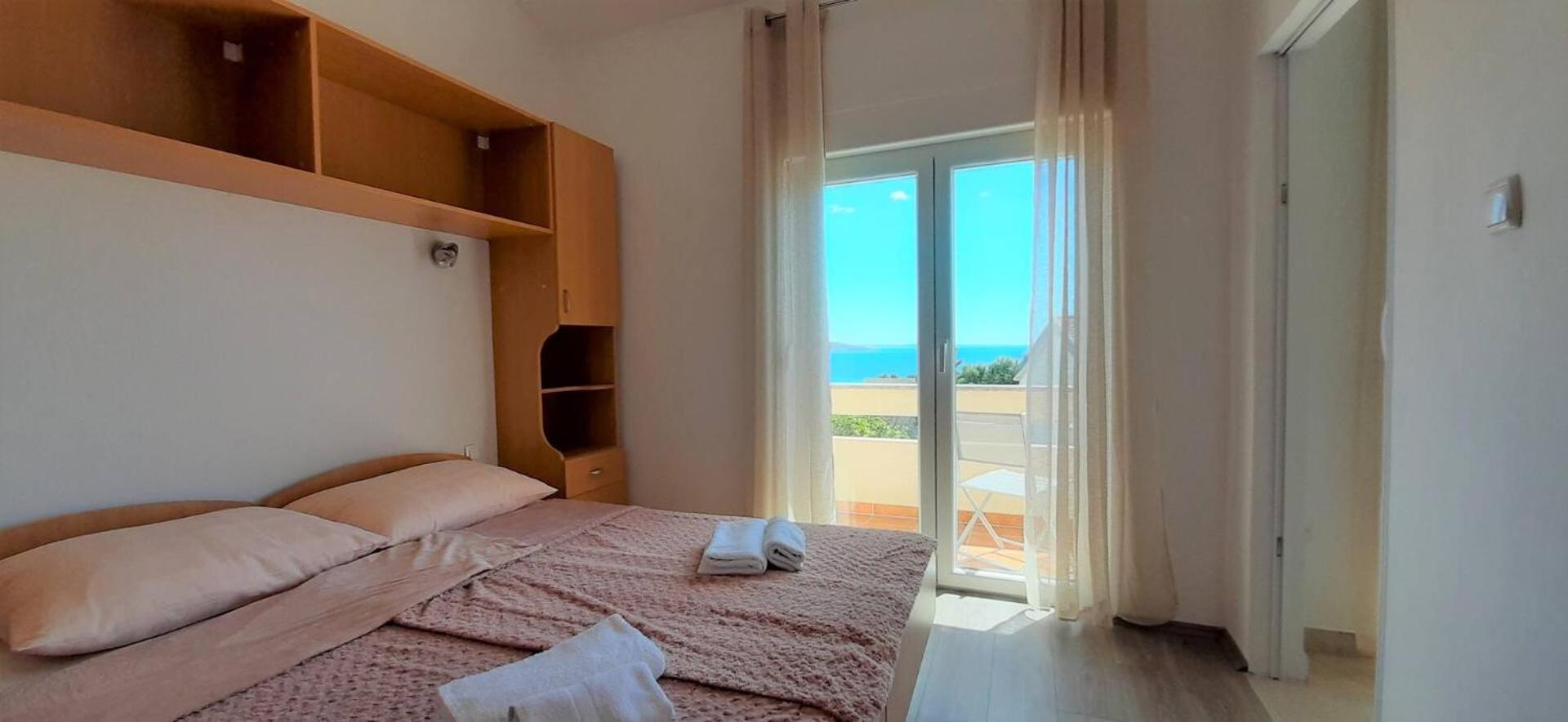 Guest House Helena Close To Beach Đảo Krk Ngoại thất bức ảnh