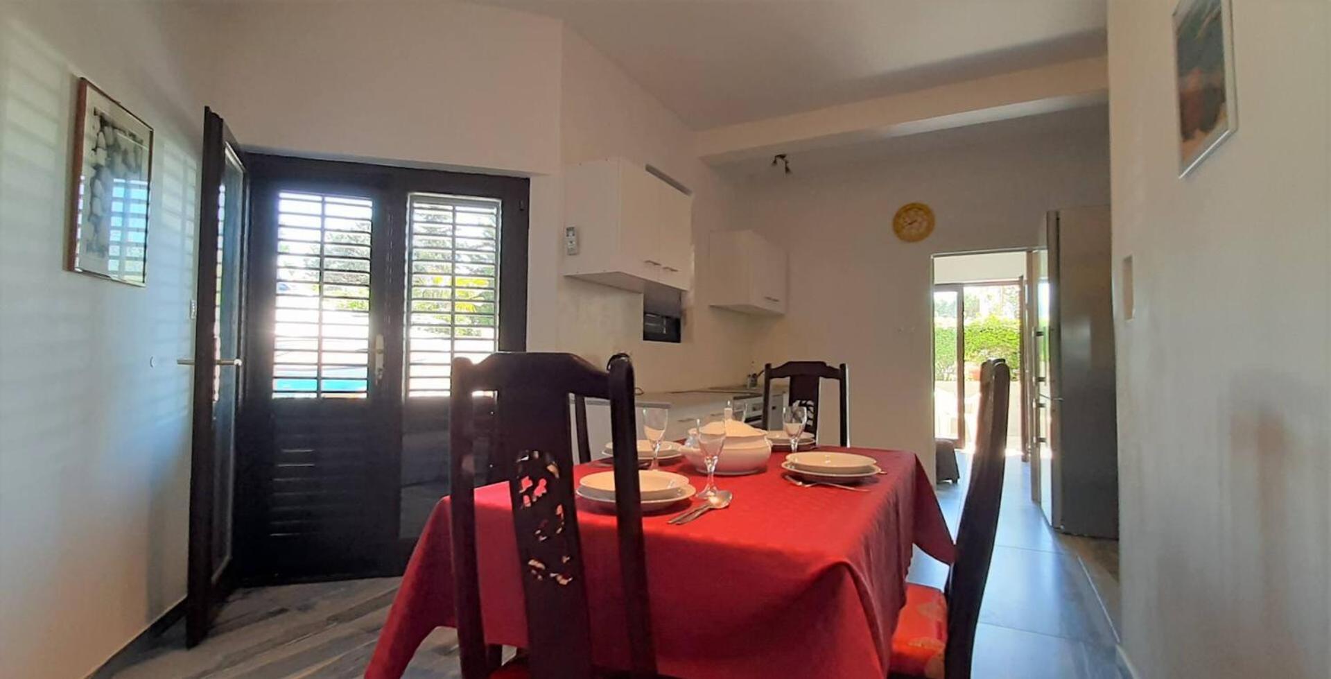 Guest House Helena Close To Beach Đảo Krk Ngoại thất bức ảnh