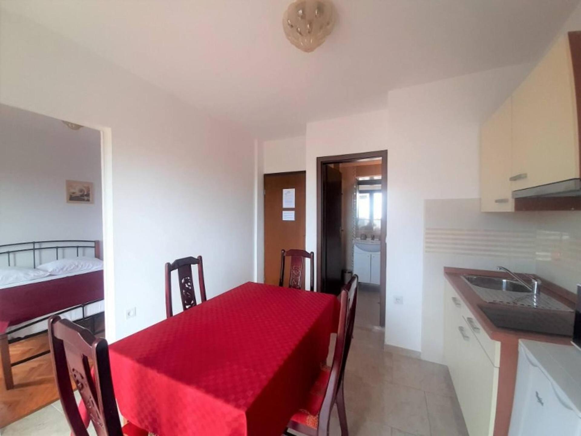 Guest House Helena Close To Beach Đảo Krk Ngoại thất bức ảnh