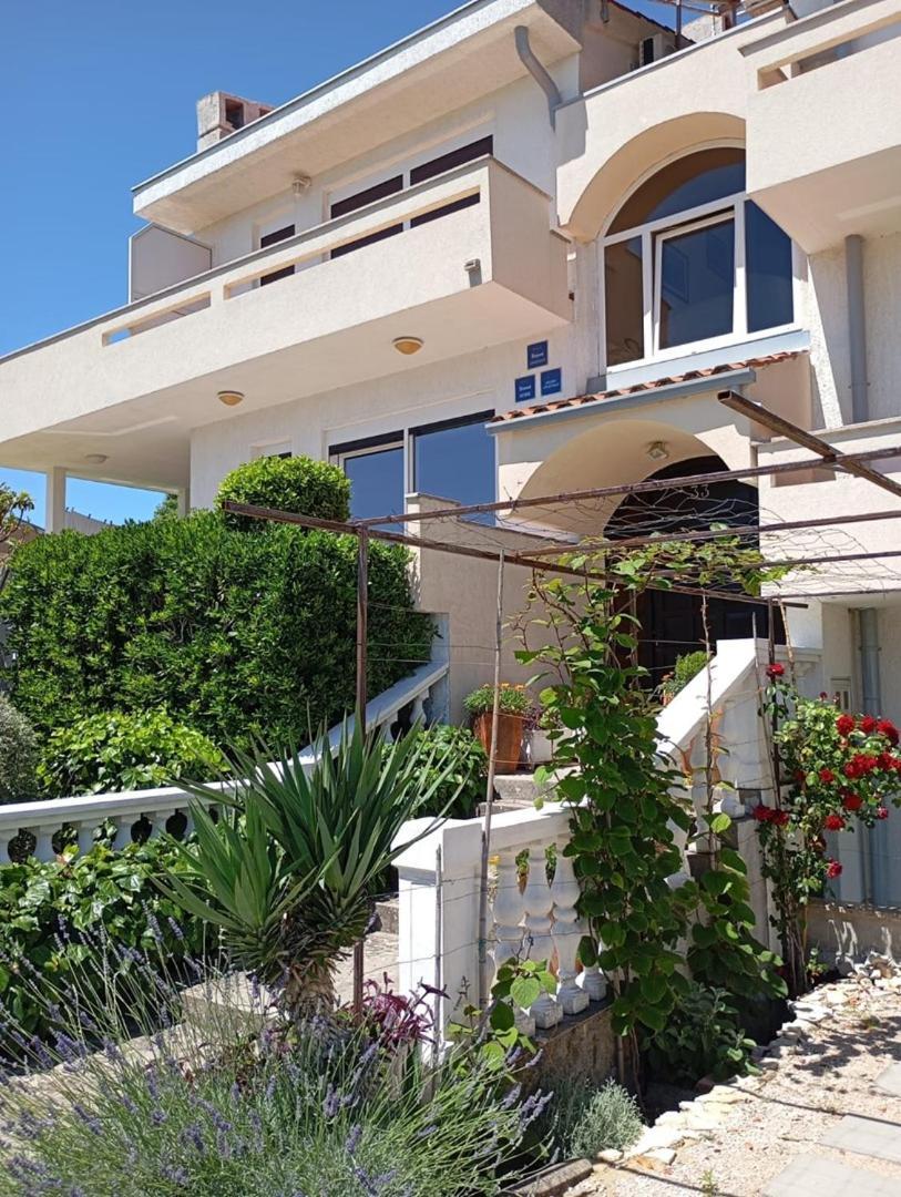Guest House Helena Close To Beach Đảo Krk Ngoại thất bức ảnh