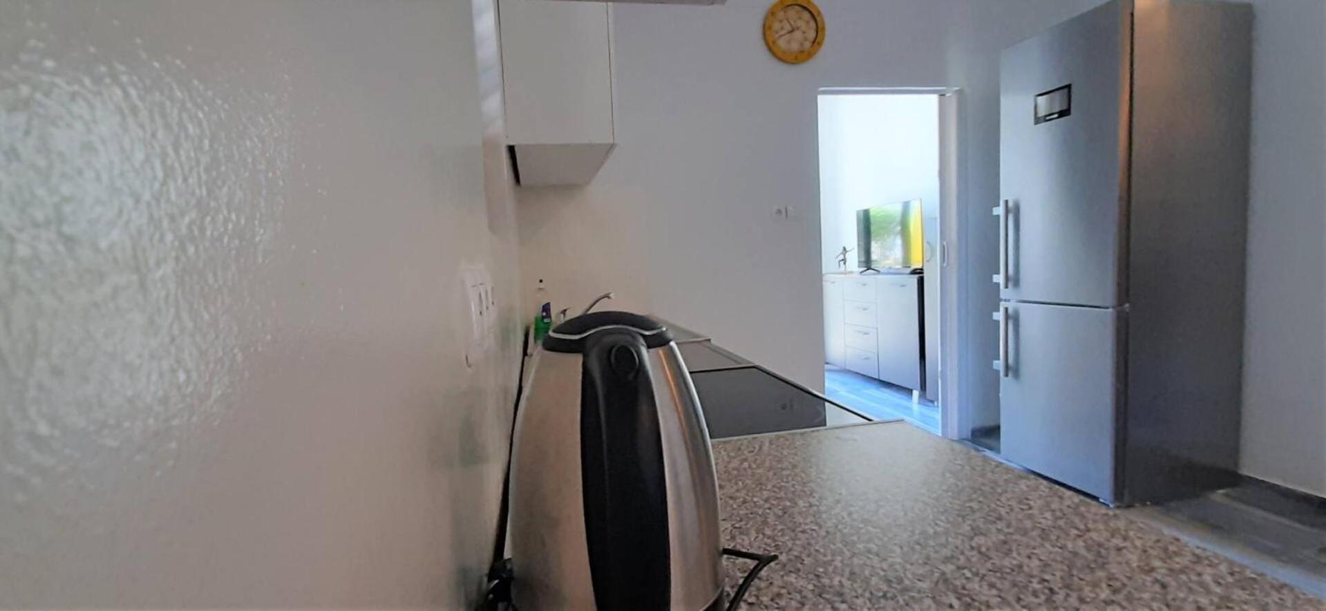 Guest House Helena Close To Beach Đảo Krk Ngoại thất bức ảnh