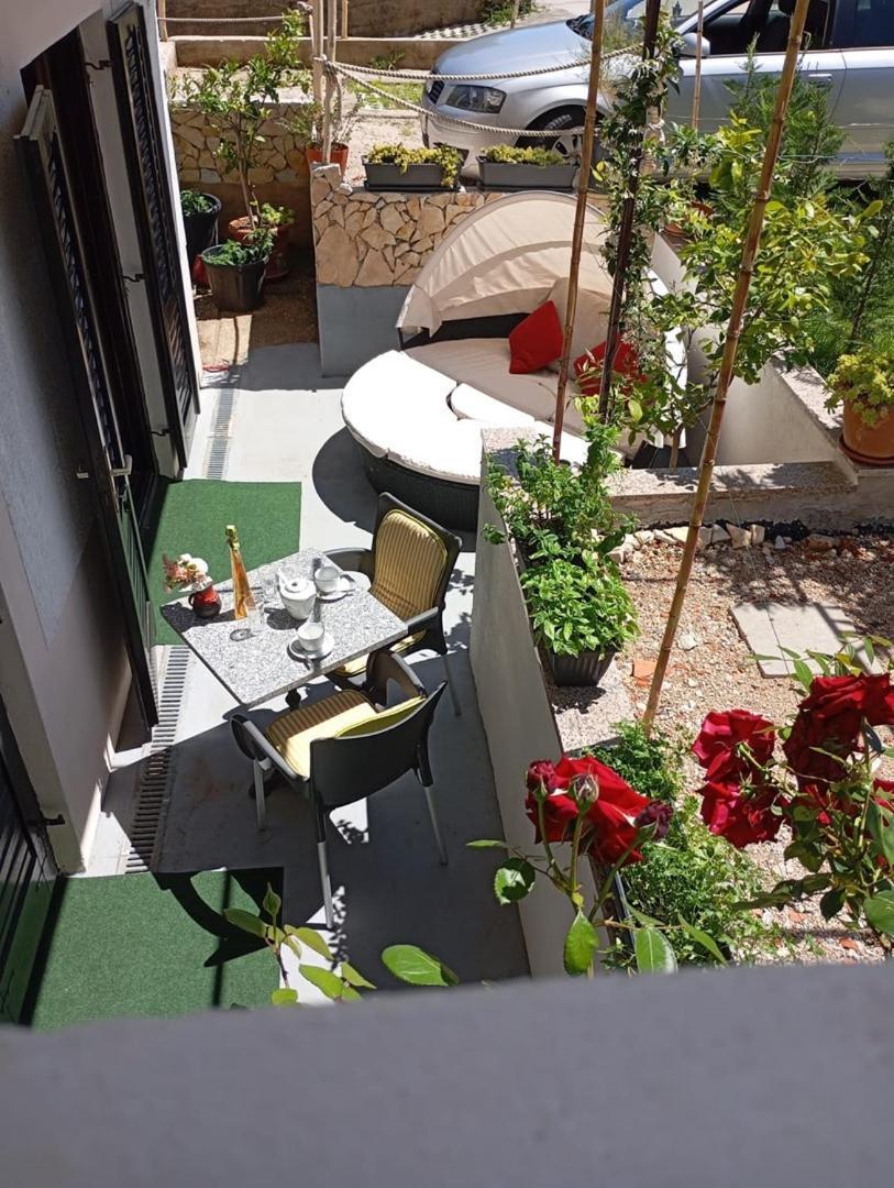Guest House Helena Close To Beach Đảo Krk Ngoại thất bức ảnh
